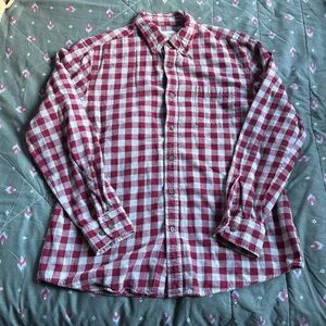 Mens St John’s Bay Red and Gray Plaid Flannel Button Down Shirt Size Medium